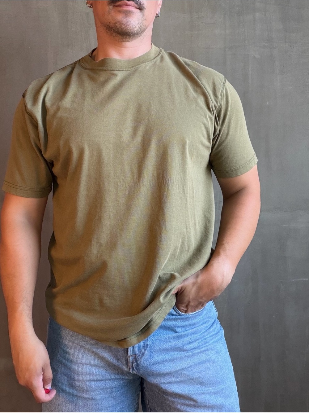 ExOfficio Insect Shield Olive Green Crew Neck - medium. Travel outdoor.